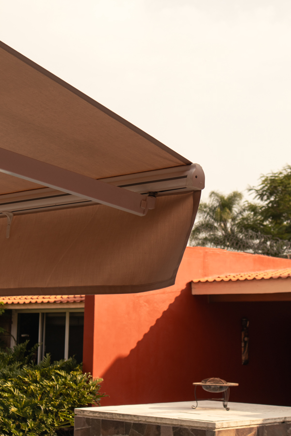 toldo corredizo residencial